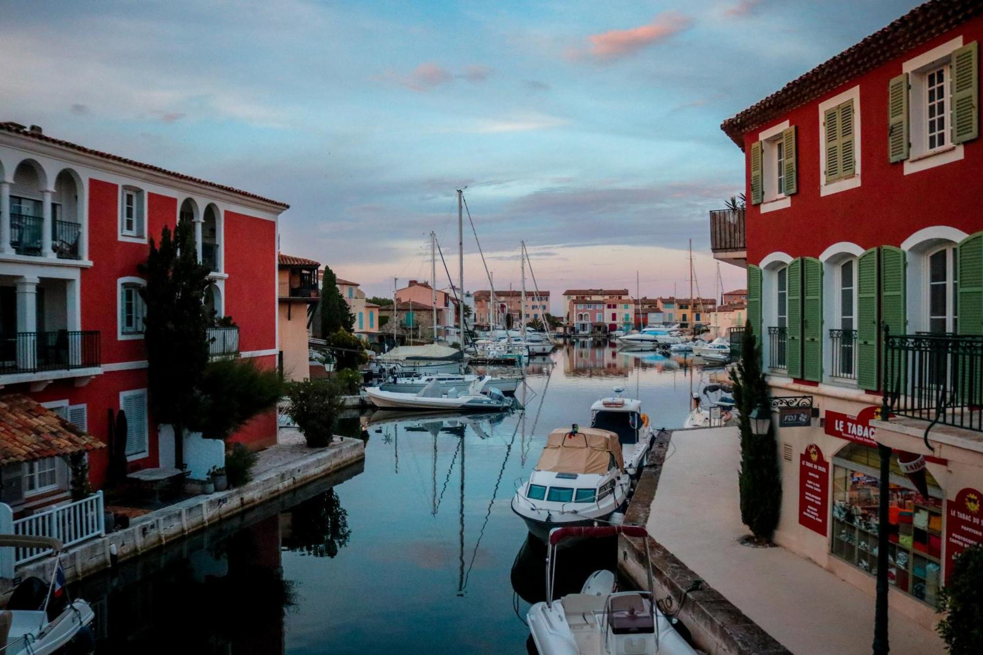 Appartement Amour Terrasse Sur L'Eau Grimaud Esterno foto