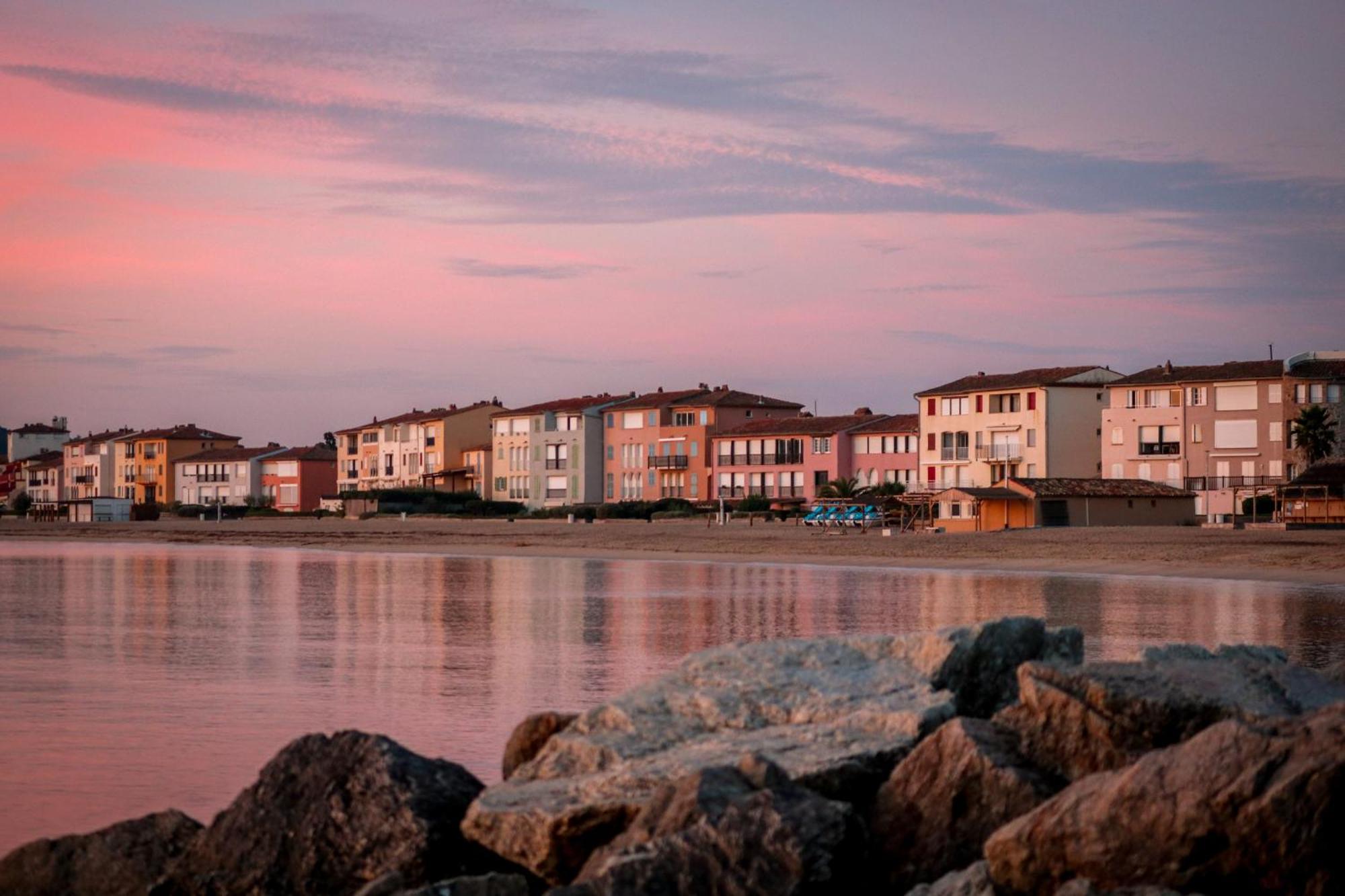 Appartement Amour Terrasse Sur L'Eau Grimaud Esterno foto